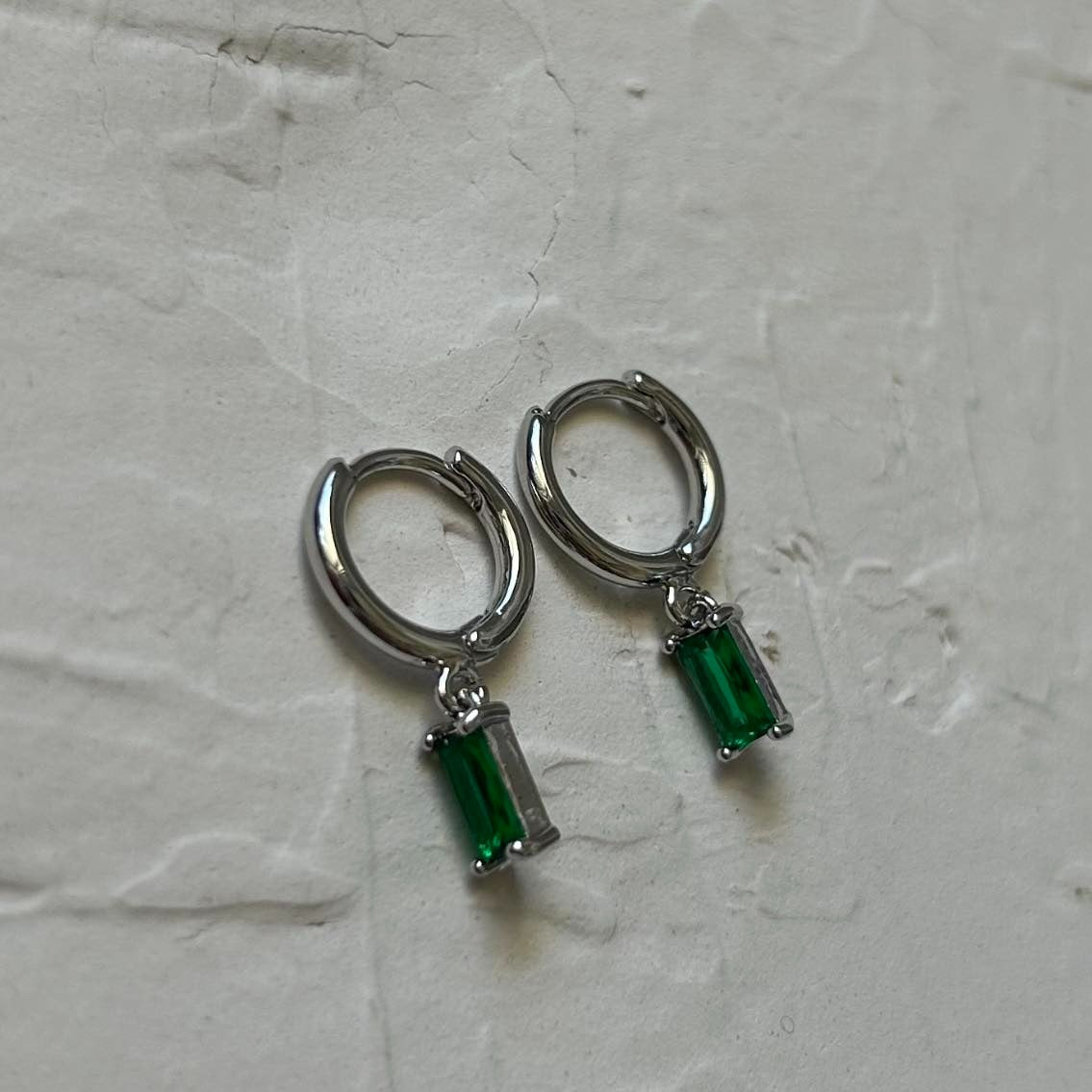 wild_hunai_jade-drop_huggies_sterling_silver-earrings