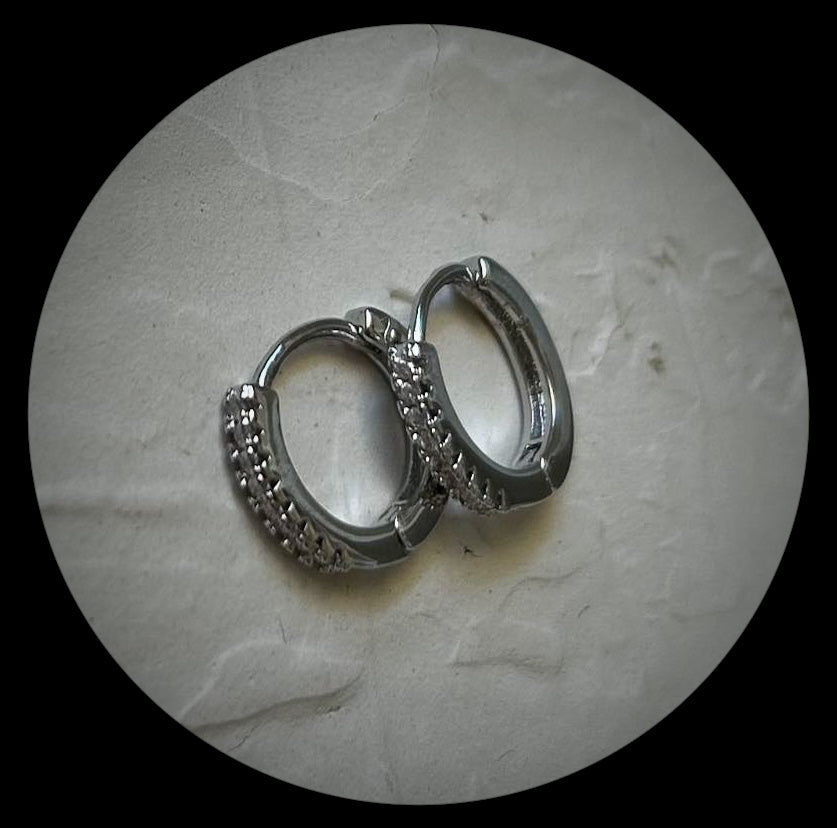 Diamanté Huggies