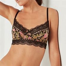 Etienne Lace Bralette