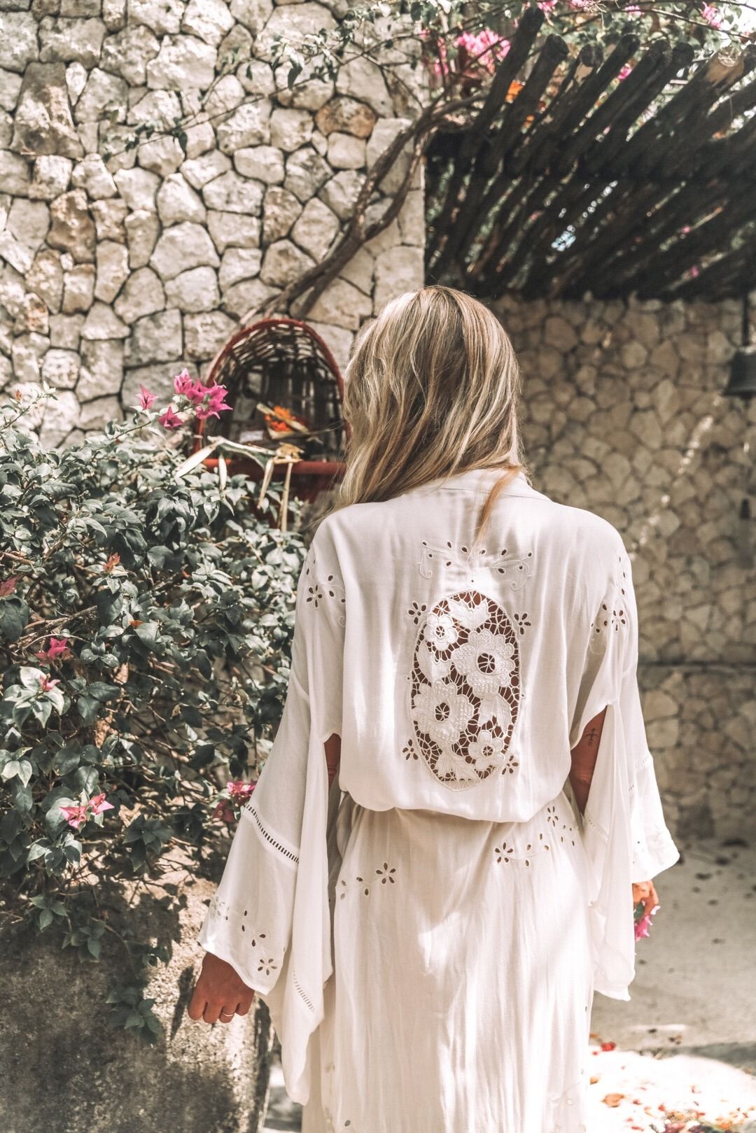 Isla Bonita White Kimono